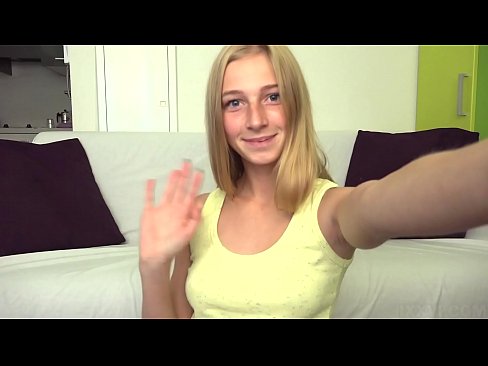 ❤️ Ko mi je dolgčas, lenobno masturbiram svojo rožnato pičko Fucking video pri nas ☑