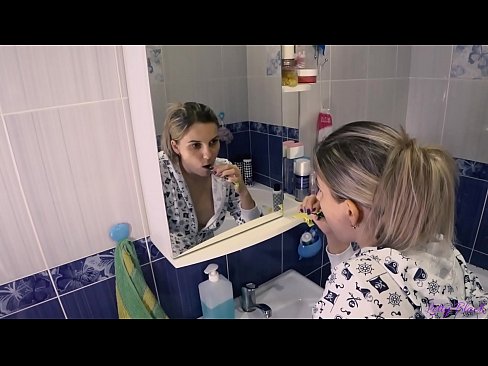 ❤️ Hack z mladimi v pižami konča oralno spermo v riti - letty black Fucking video pri nas ☑