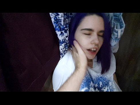 ❤️ Našel sem svojo sestro v omari in ji pomagal narediti Fucking video pri nas ☑